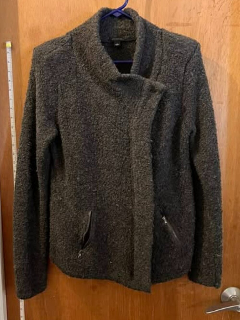 🐻Size L - Ann Taylor - Cute Gray Fuzzy Zipper Jacket